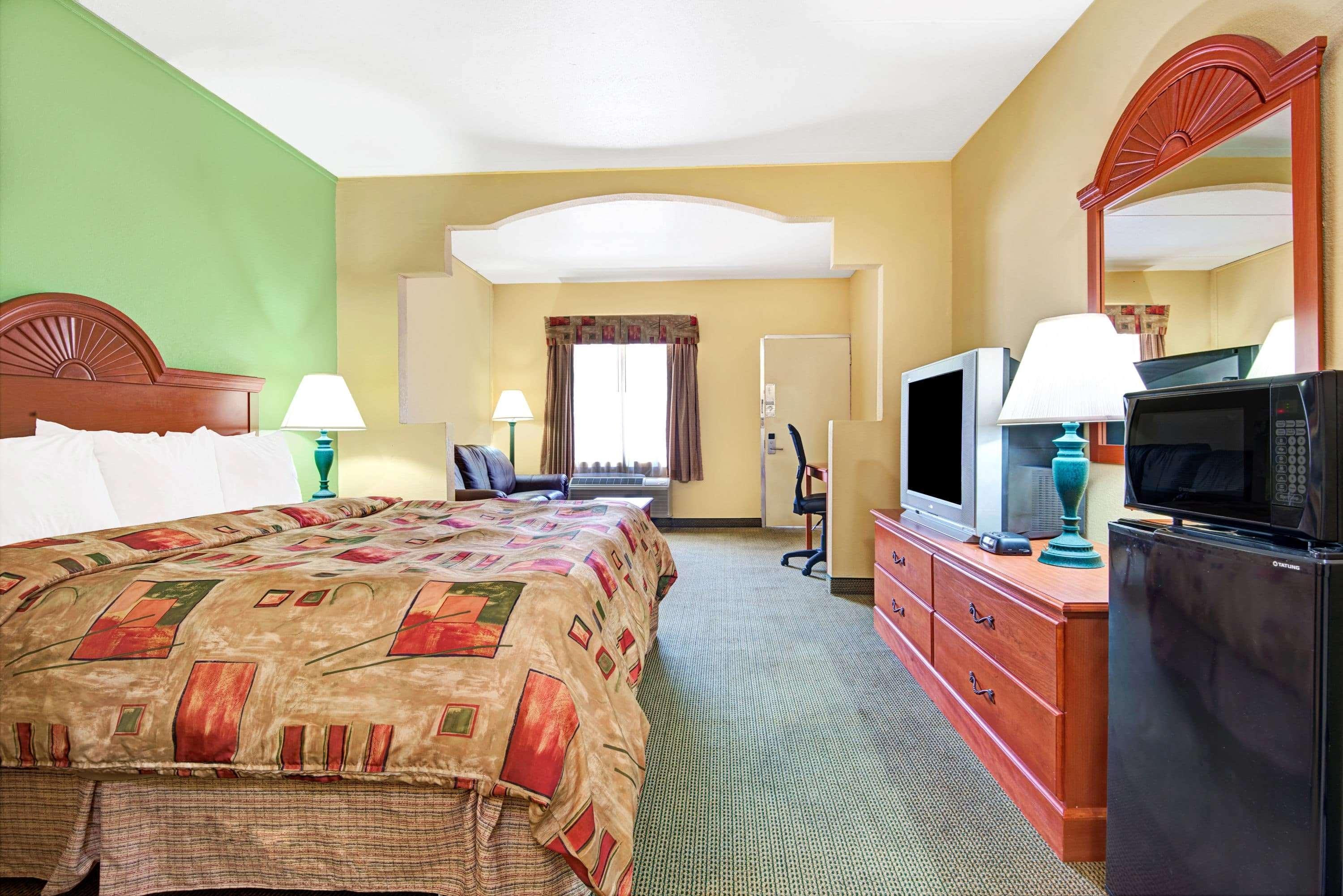Super 8 By Wyndham Nashville Near Downtown / I-40 Bagian luar foto