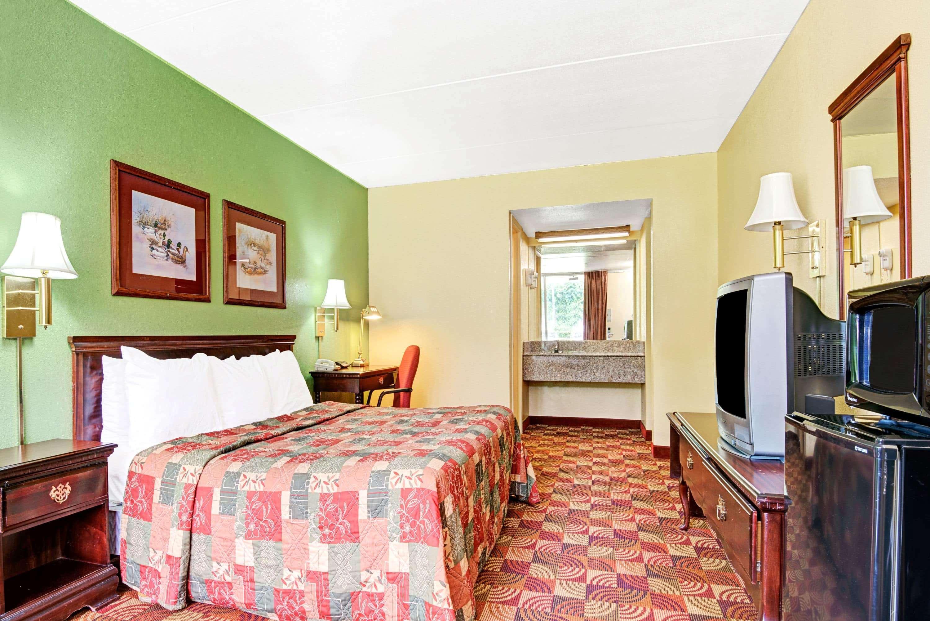 Super 8 By Wyndham Nashville Near Downtown / I-40 Bagian luar foto
