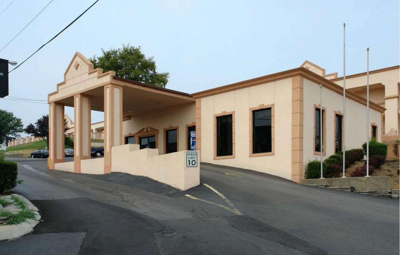 Super 8 By Wyndham Nashville Near Downtown / I-40 Bagian luar foto